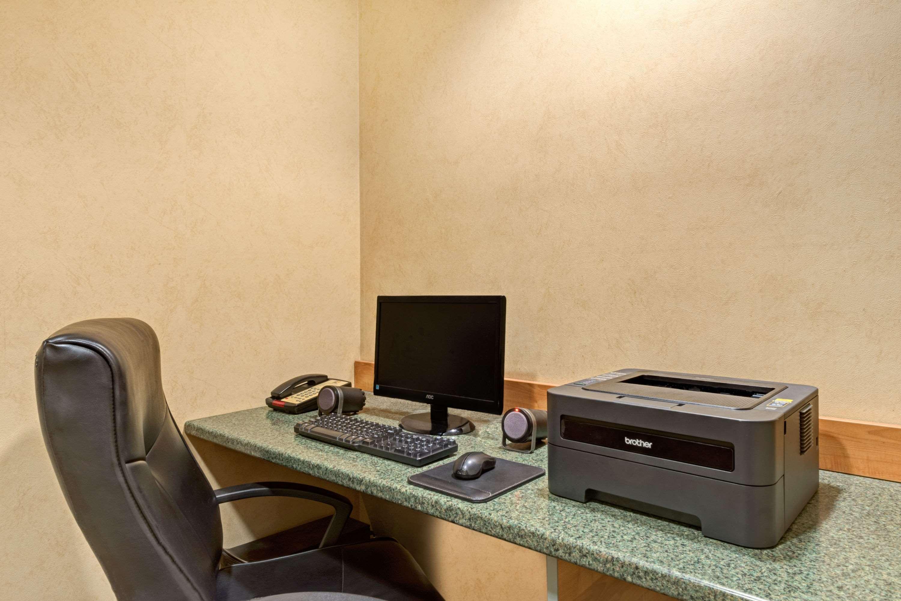 York Microtel Inn & Suites By Wyndham Exterior photo