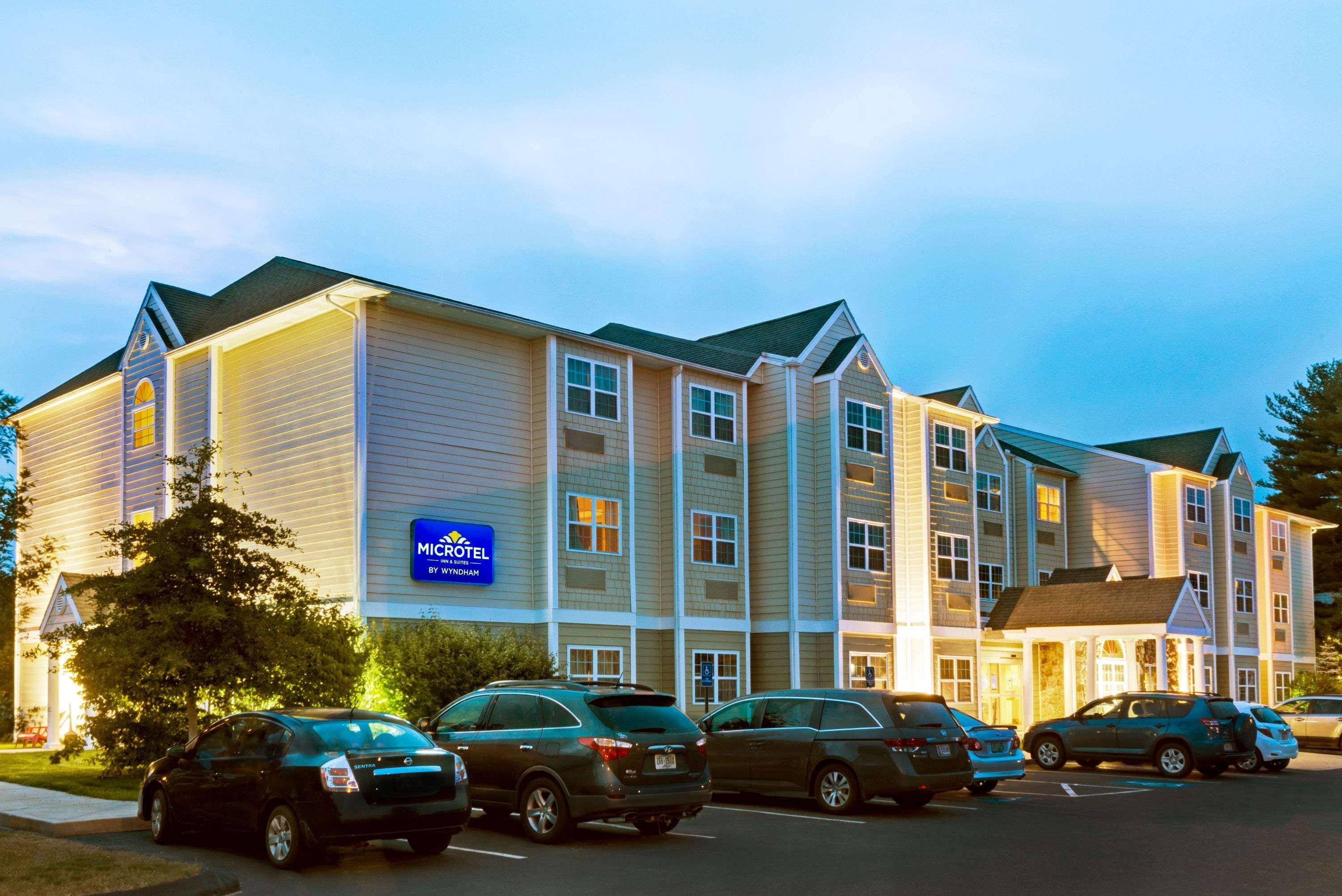 York Microtel Inn & Suites By Wyndham Exterior photo