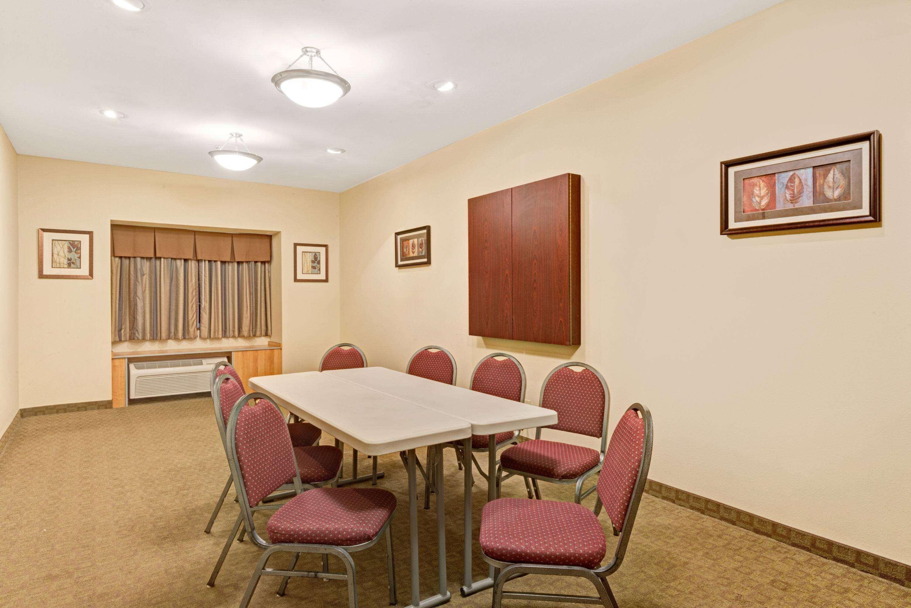 York Microtel Inn & Suites By Wyndham Exterior photo