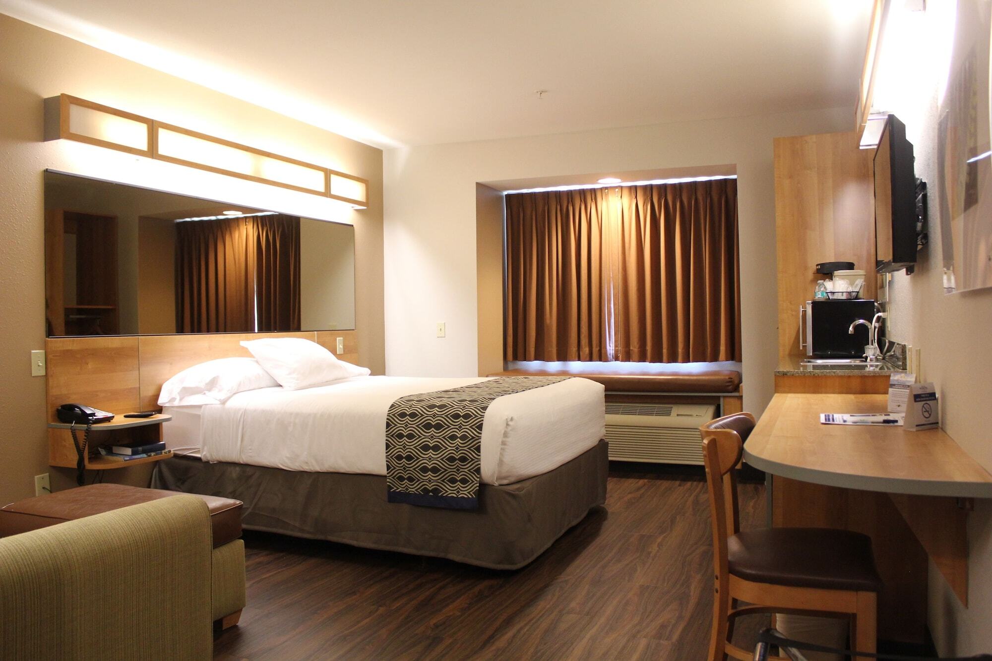 York Microtel Inn & Suites By Wyndham Exterior photo